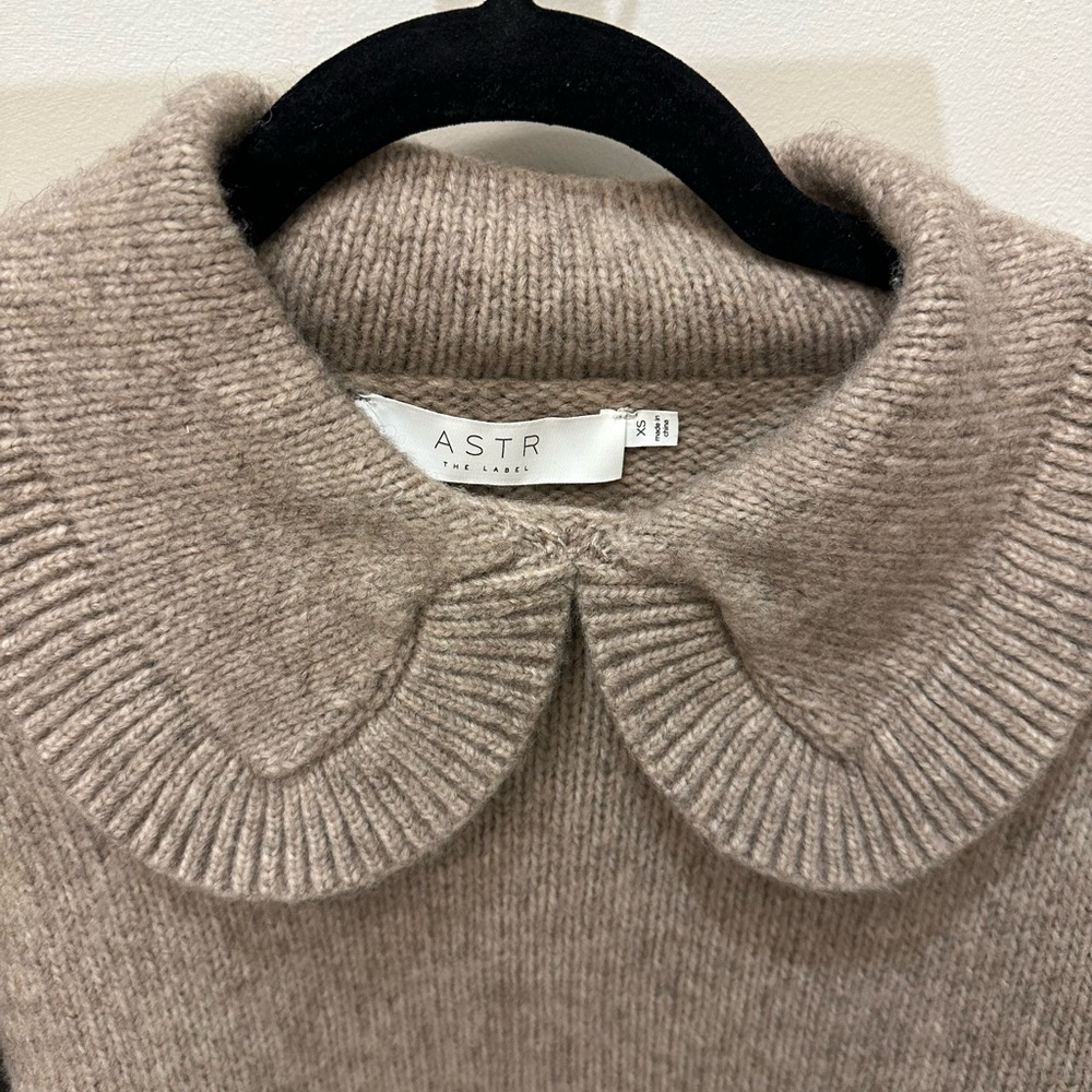 ASTR sweater